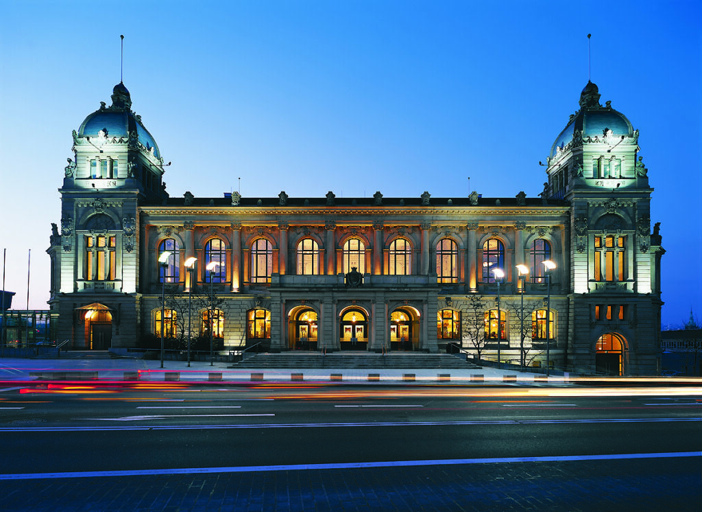 Historische Stadthalle Wuppertal, Außenansicht.