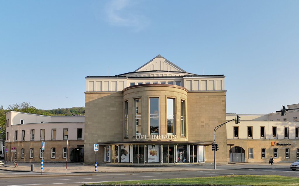 Wuppertaler Opernhaus, Außenansicht.